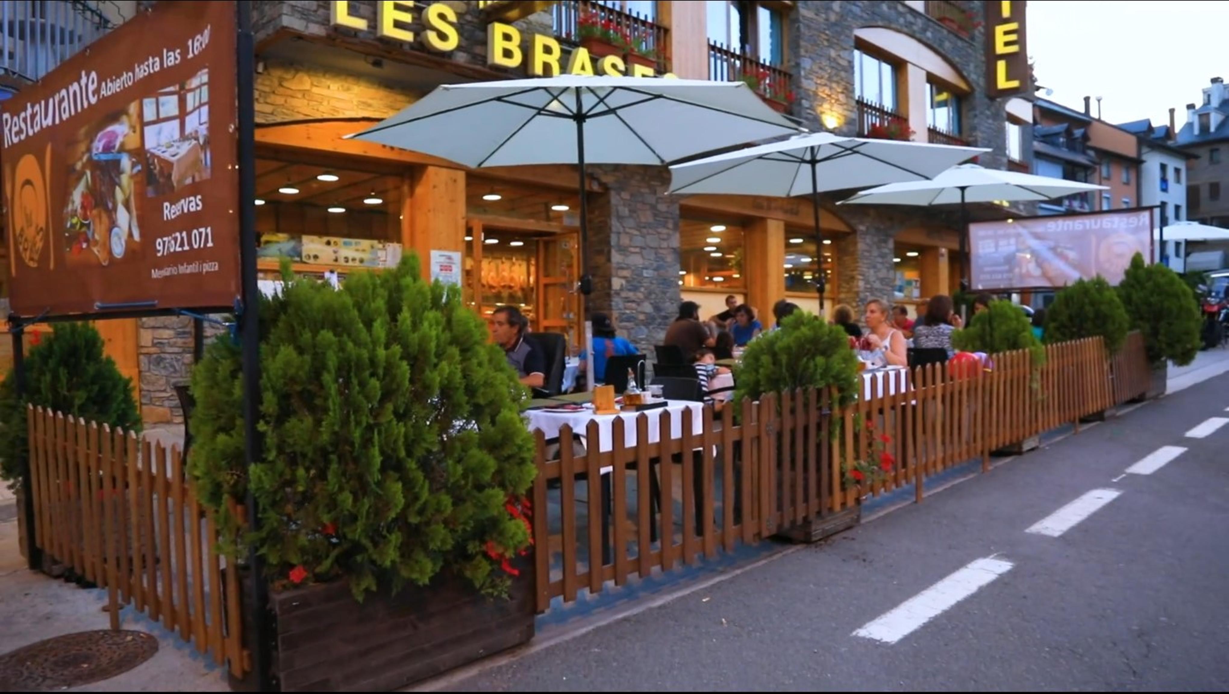 Hotel Restaurant Les Brases Sort Exterior foto